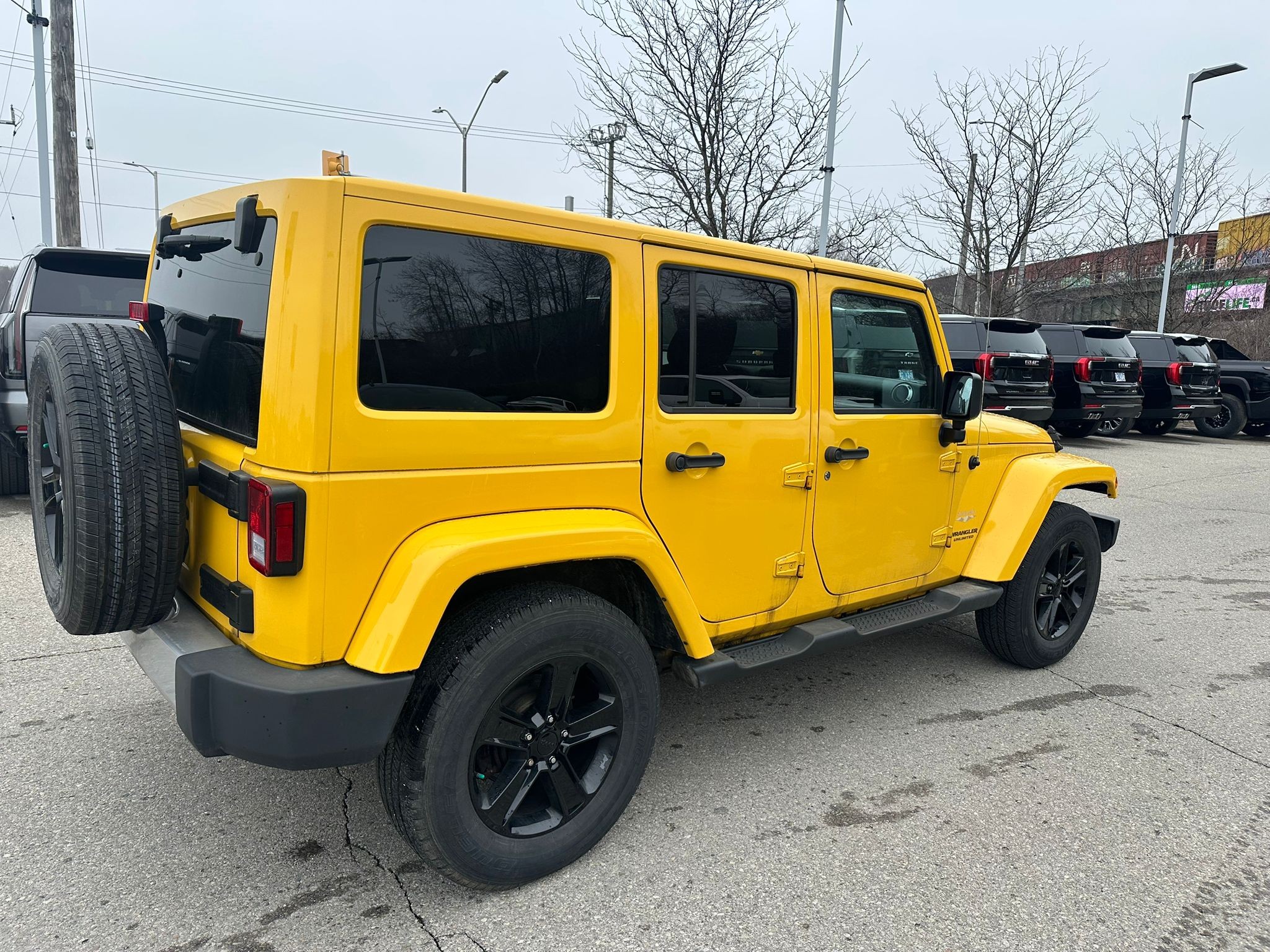 used 2015 Jeep Wrangler Unlimited car, priced at $17,500