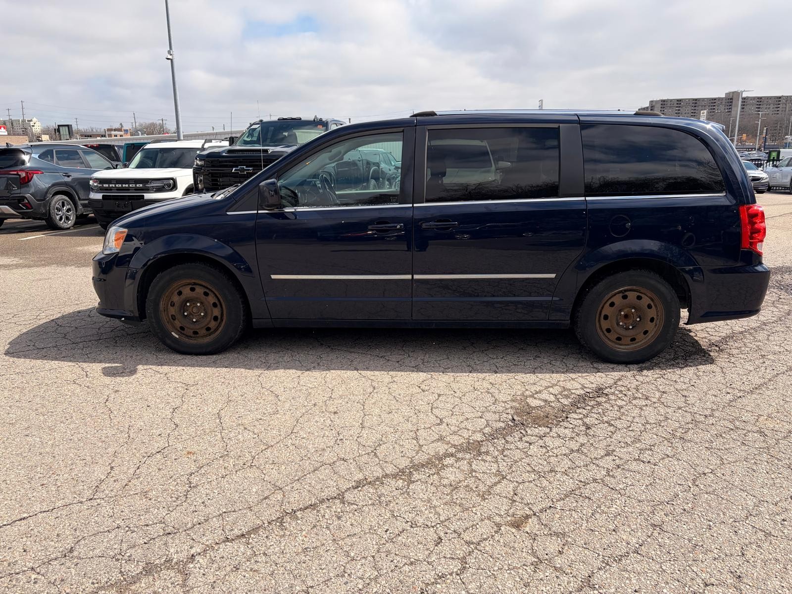 used 2015 Dodge Grand Caravan car, priced at $4,000