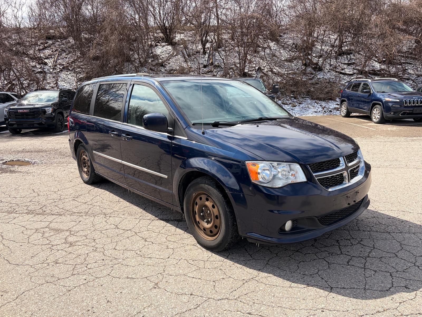 used 2015 Dodge Grand Caravan car, priced at $4,000