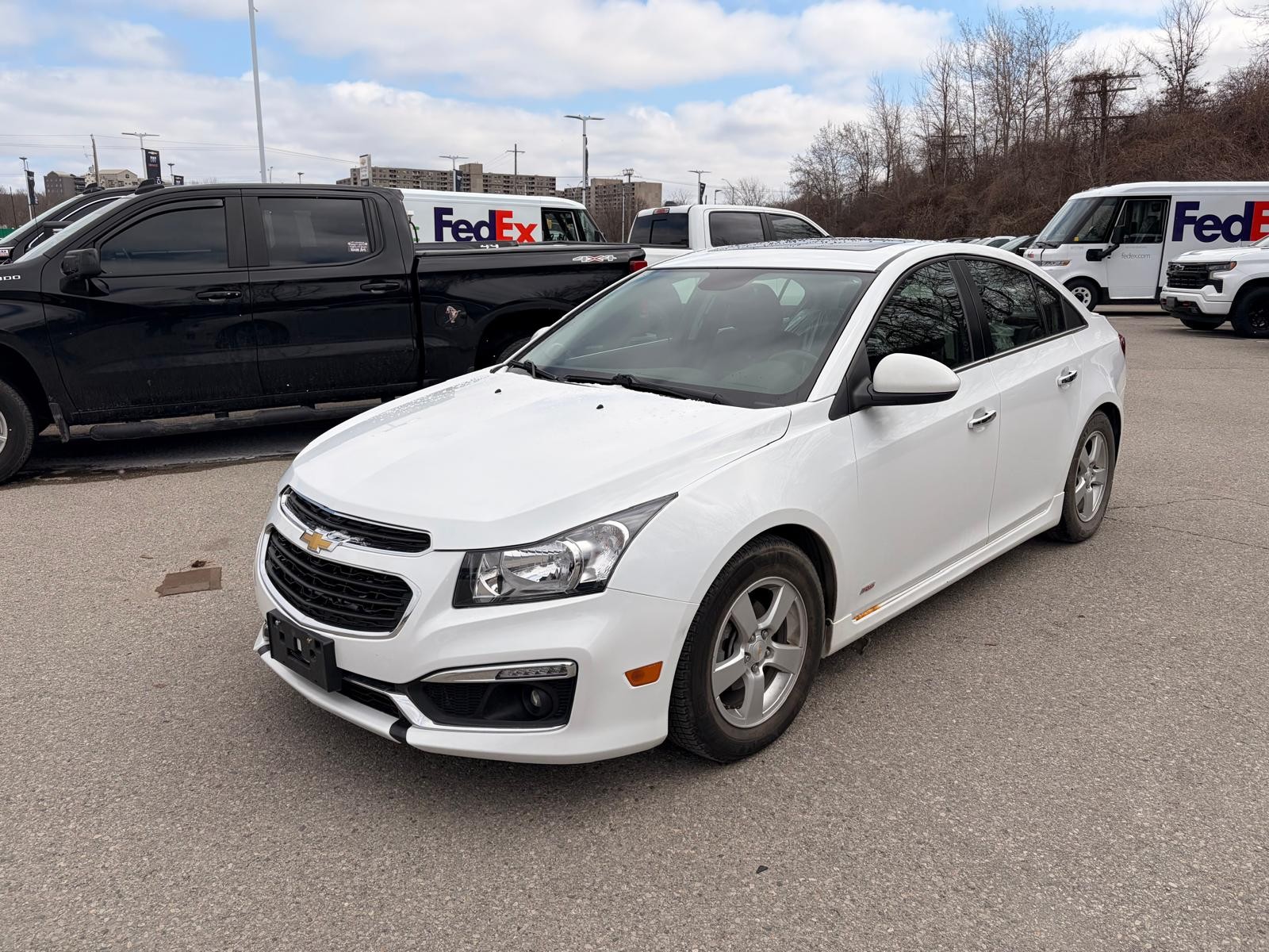 used 2015 Chevrolet Cruze car, priced at $13,500
