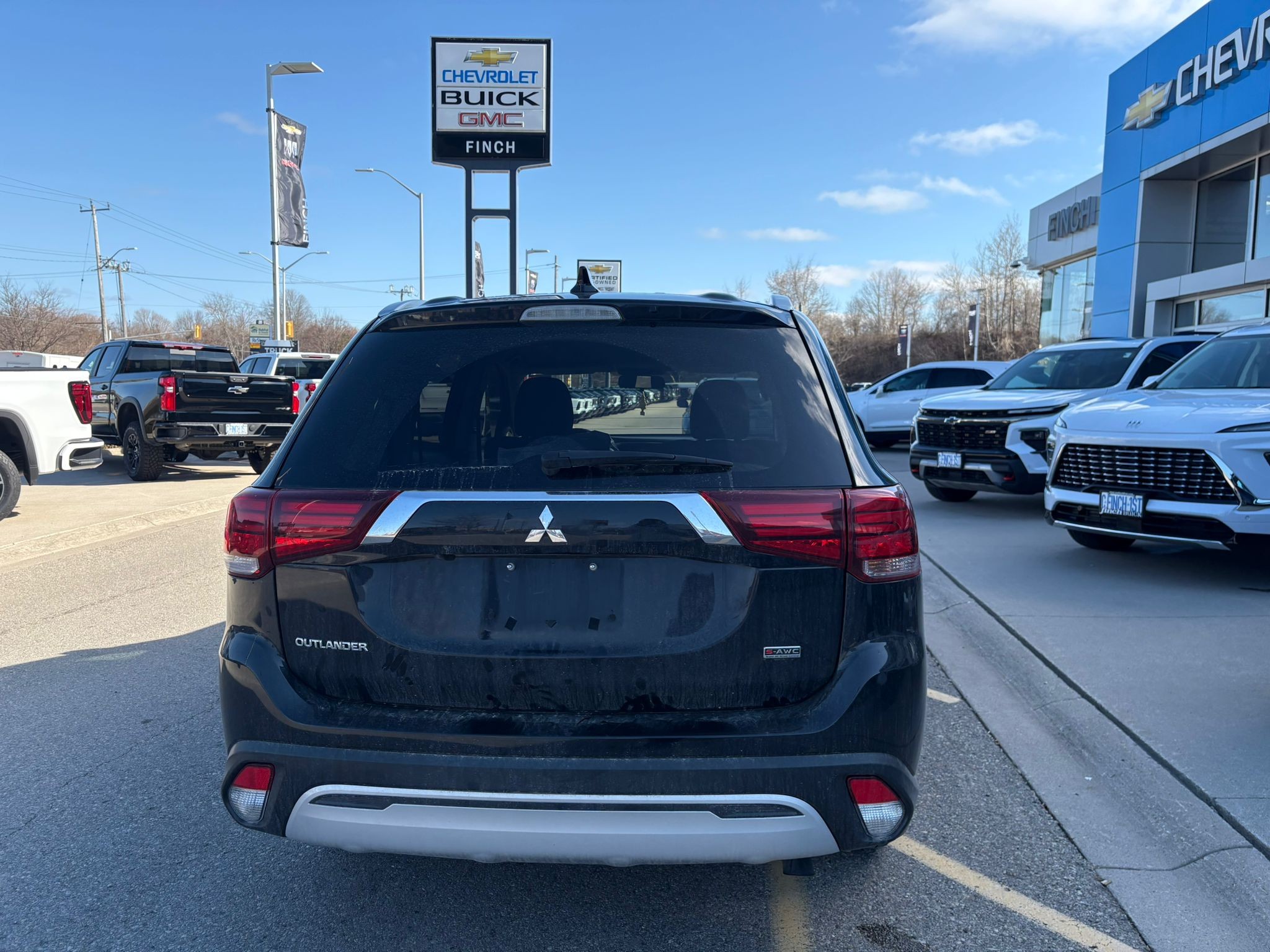 used 2020 Mitsubishi Outlander car, priced at $26,000