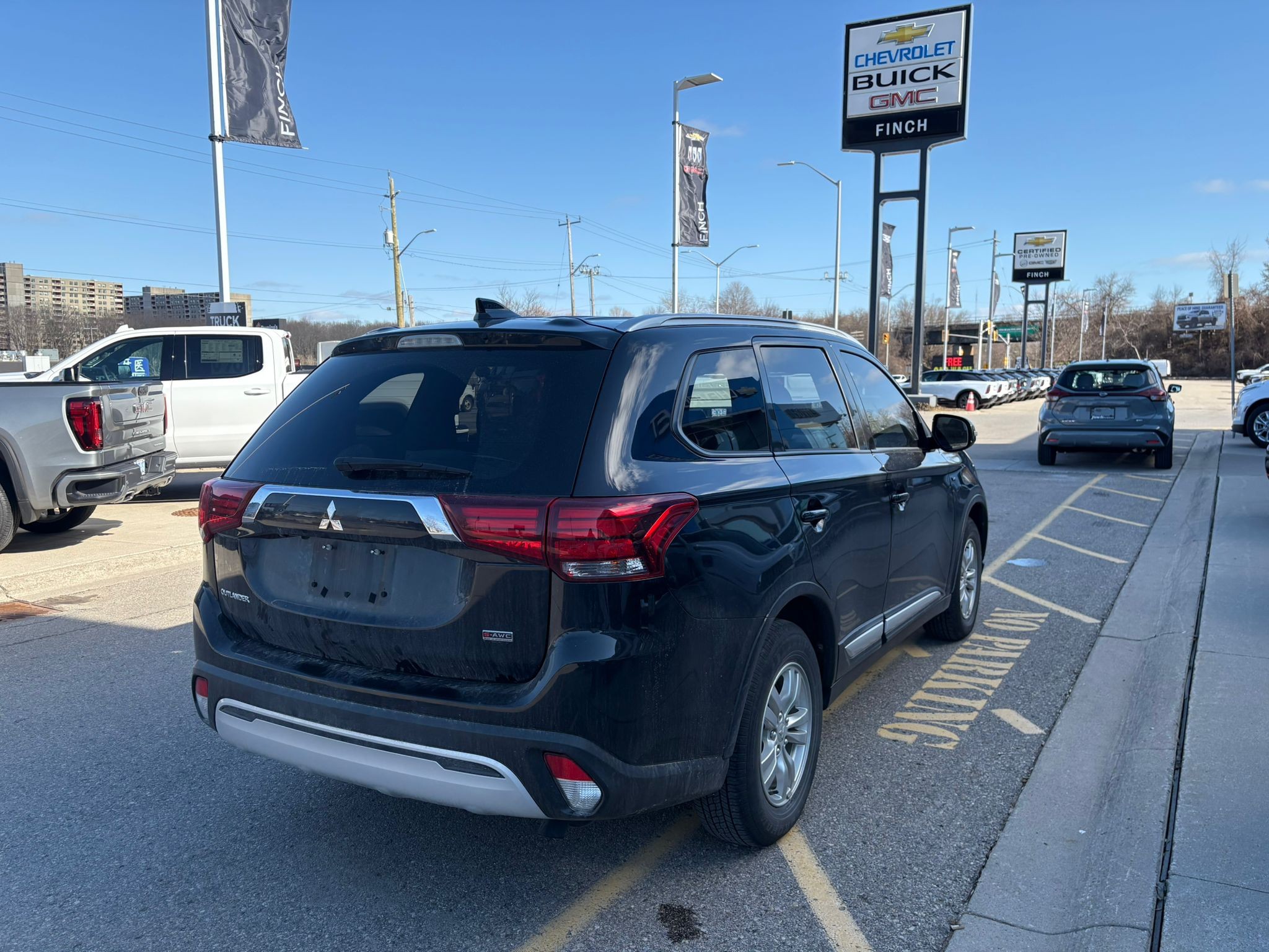 used 2020 Mitsubishi Outlander car, priced at $26,000