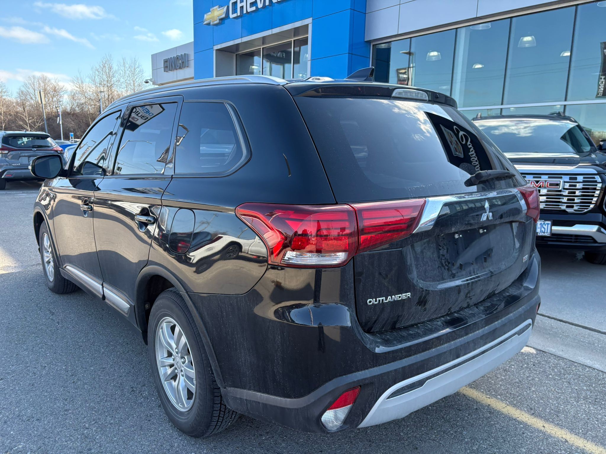 used 2020 Mitsubishi Outlander car, priced at $26,000