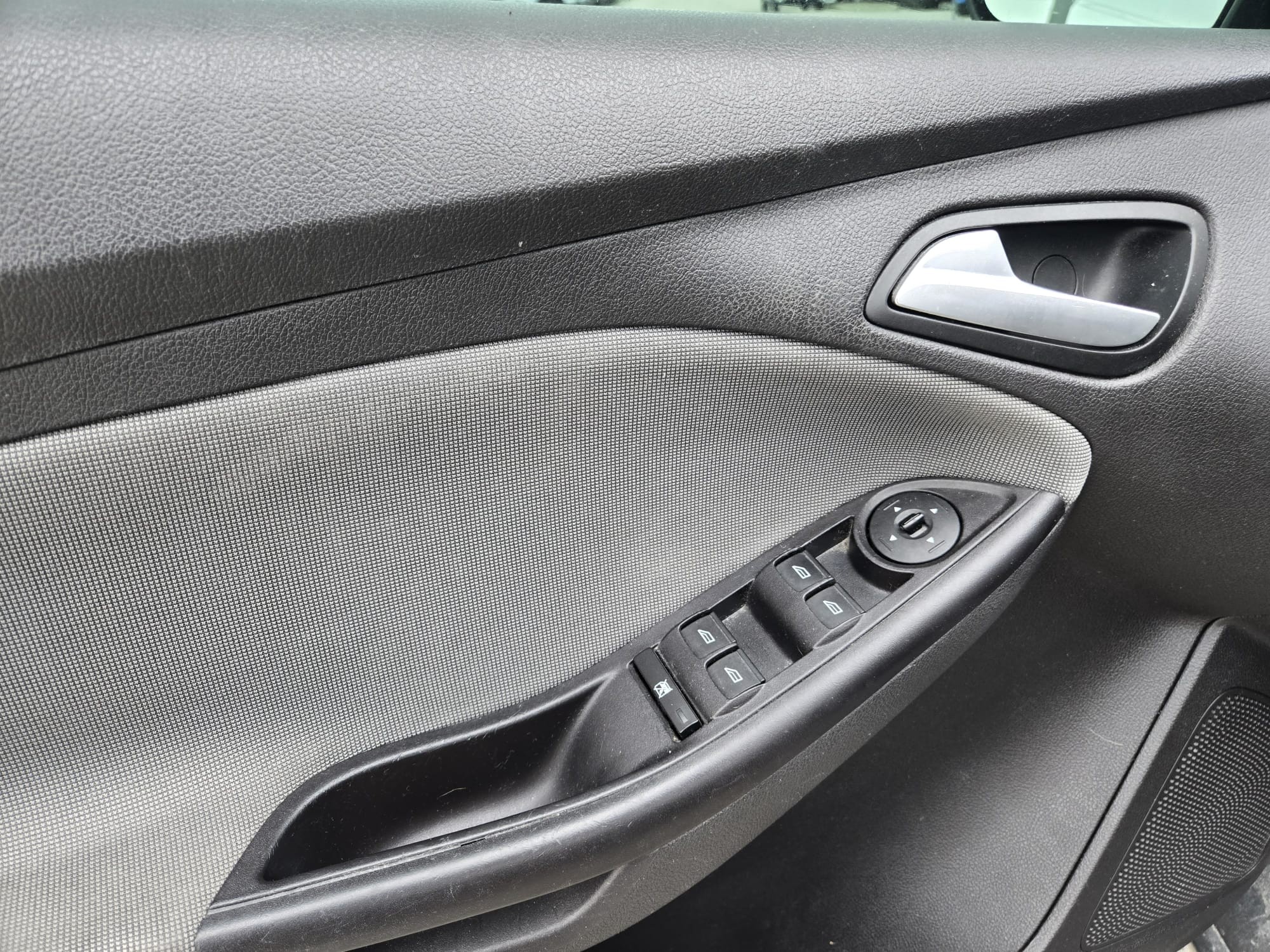 used 2013 Ford Focus car, priced at $3,500