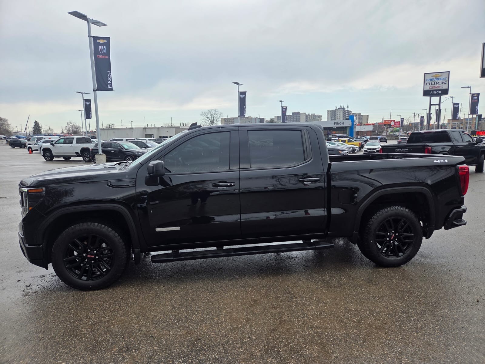 used 2022 GMC Sierra 1500 car, priced at $67,133