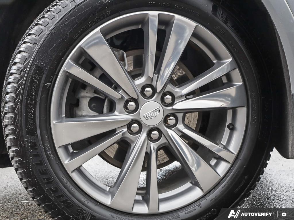 used 2022 Cadillac XT5 car, priced at $31,321