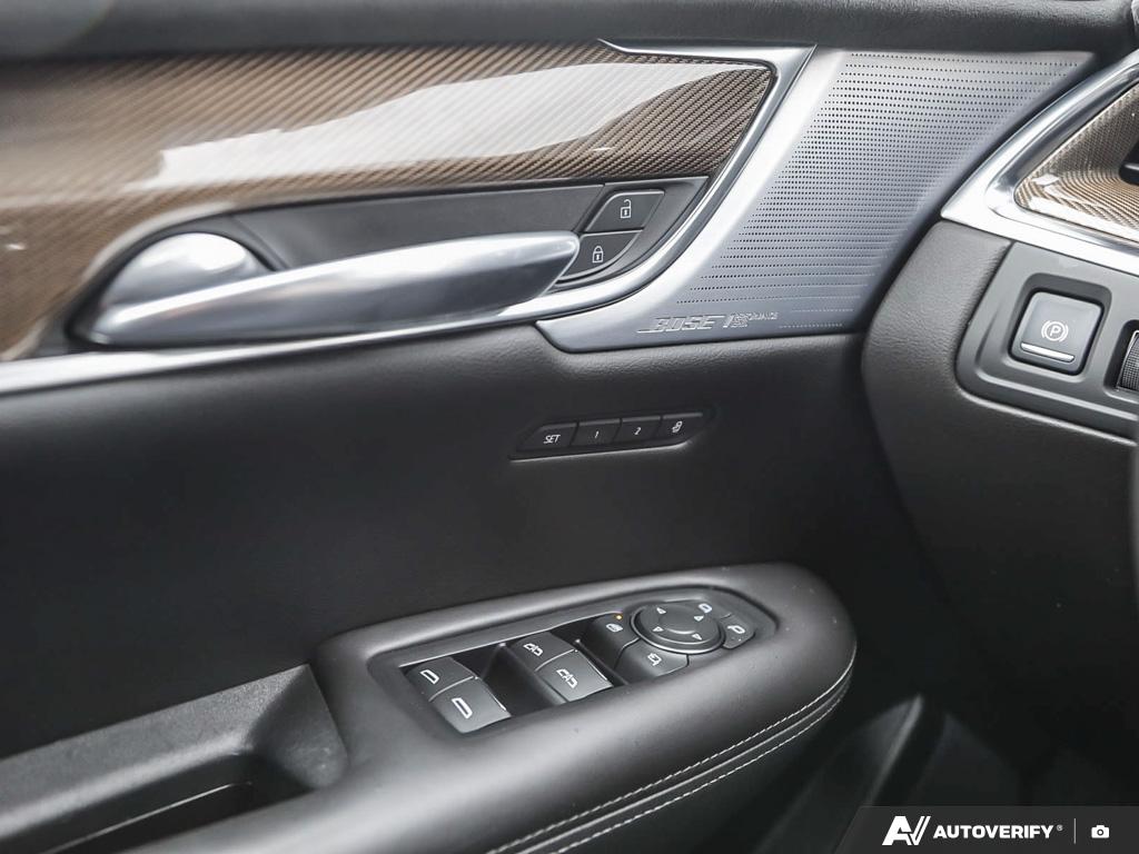 used 2022 Cadillac XT5 car, priced at $31,321