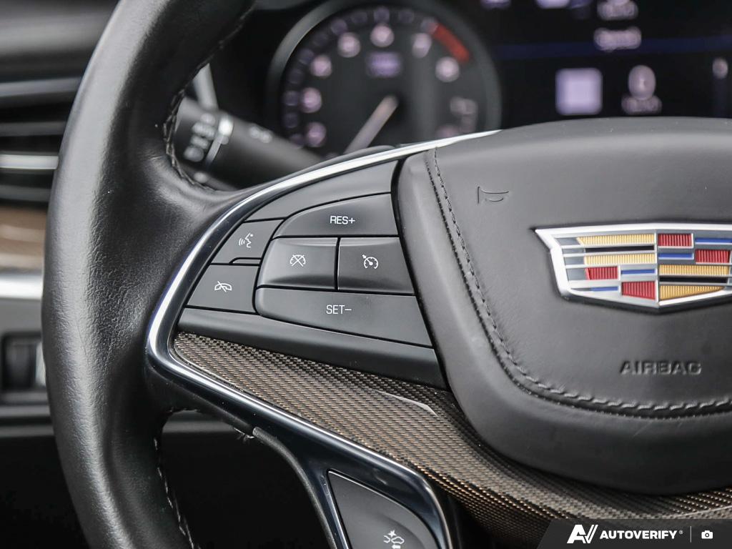used 2022 Cadillac XT5 car, priced at $31,321