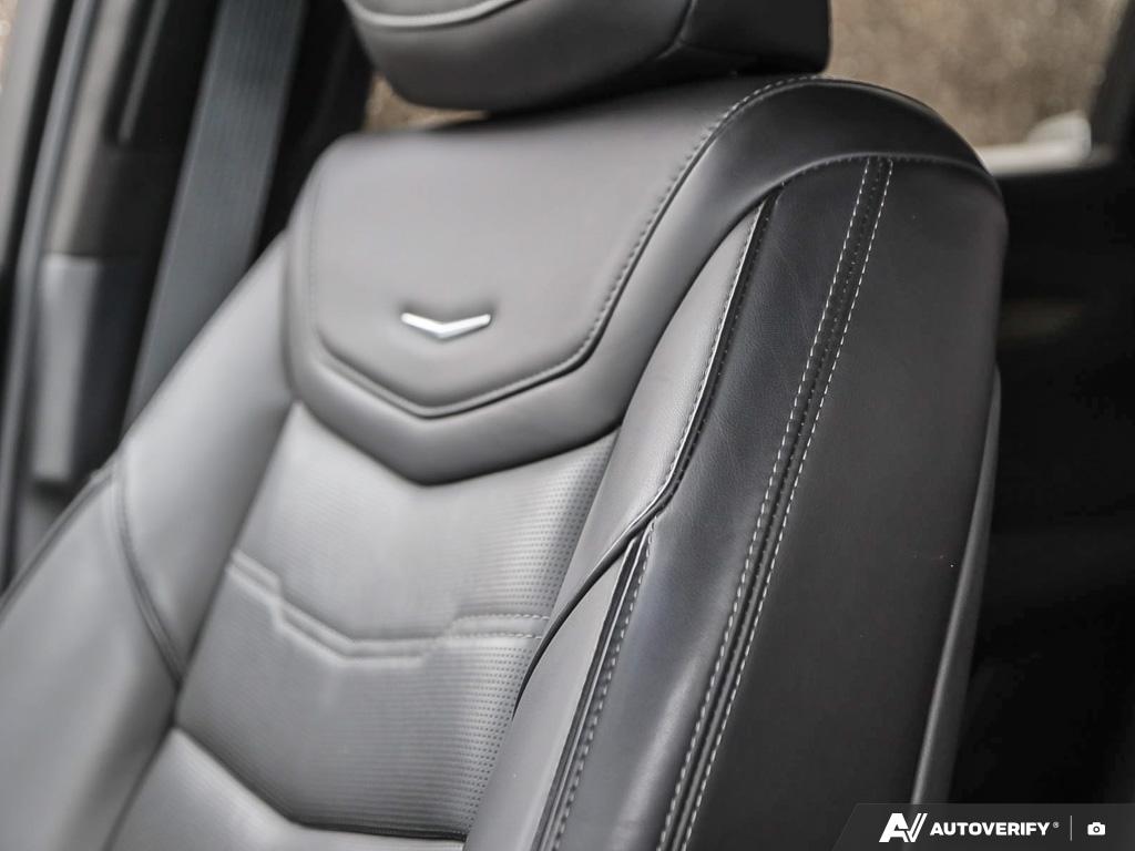 used 2022 Cadillac XT5 car, priced at $31,321