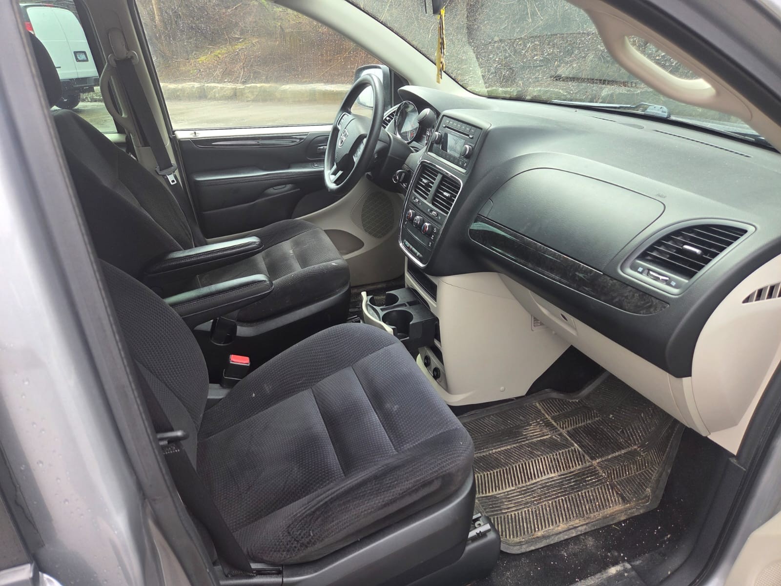 used 2014 Dodge Grand Caravan car, priced at $12,500