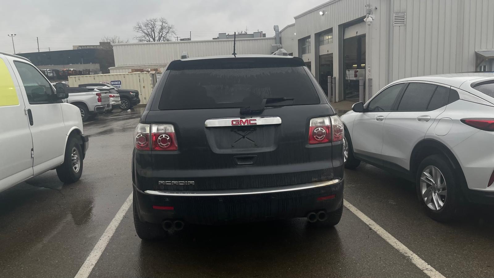 used 2011 GMC Acadia car, priced at $2,500