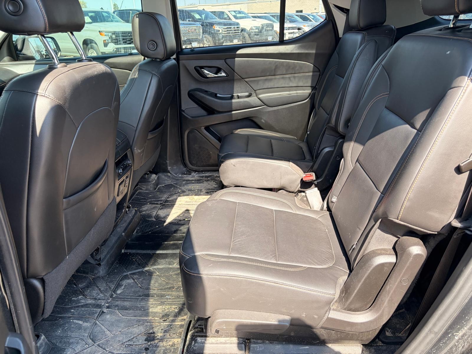 used 2021 Chevrolet Traverse car, priced at $37,200