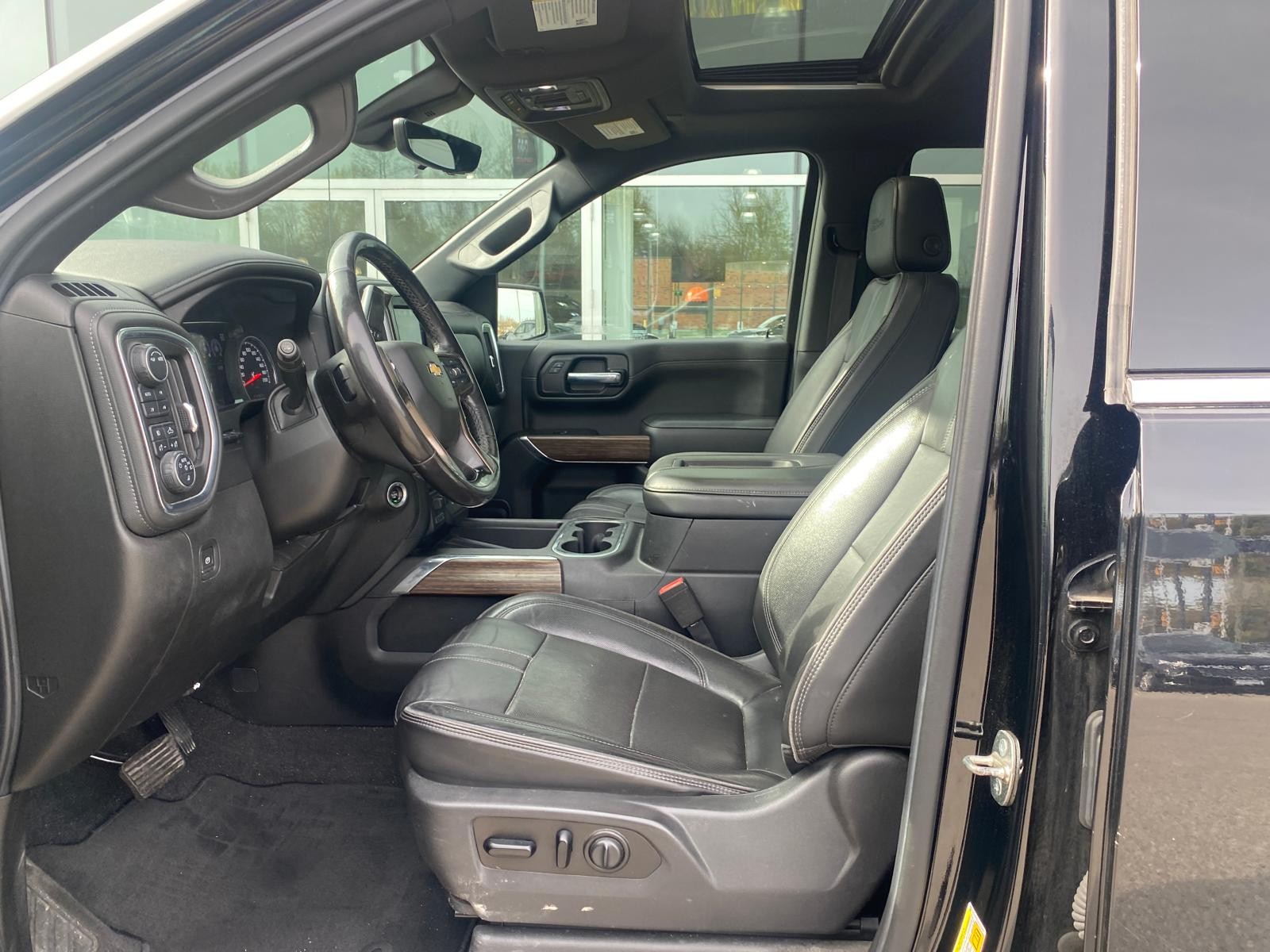 used 2020 Chevrolet Silverado 1500 car, priced at $43,900