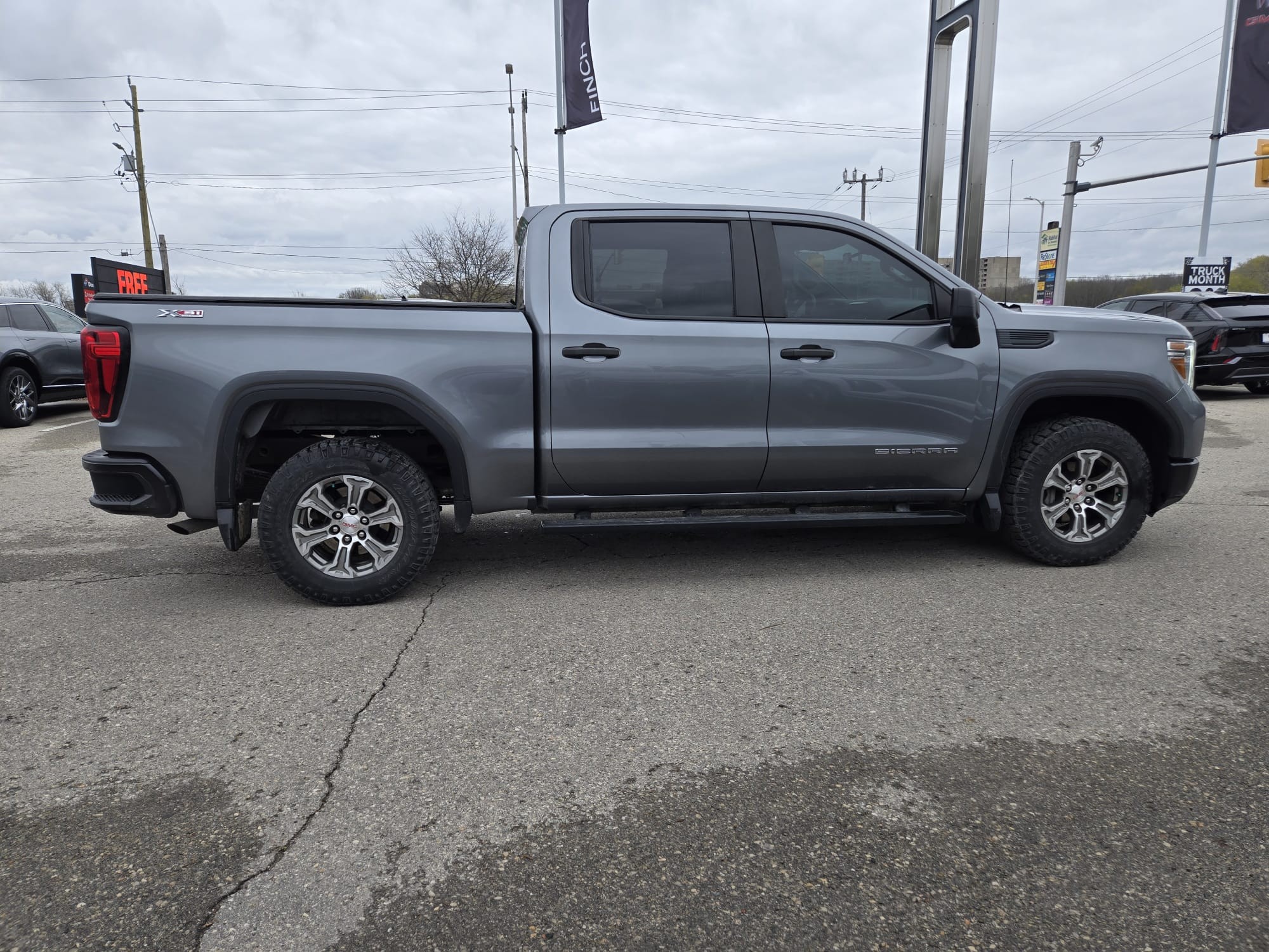 used 2021 GMC Sierra 1500 car, priced at $33,900