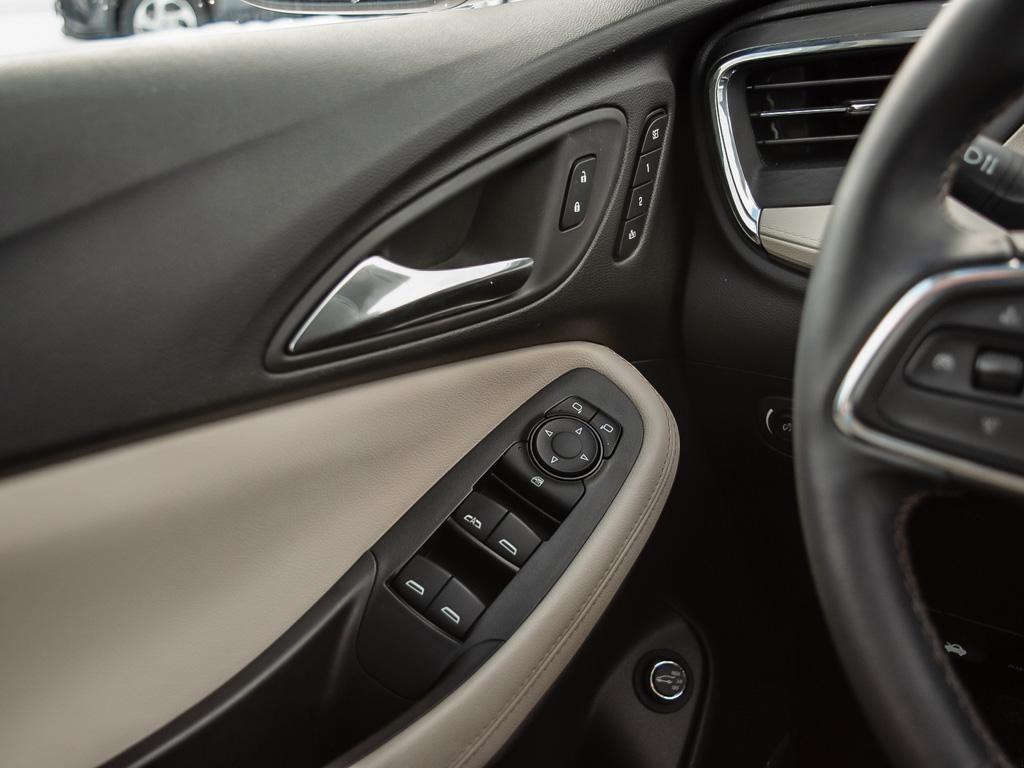 used 2025 Buick Encore GX car, priced at $33,597