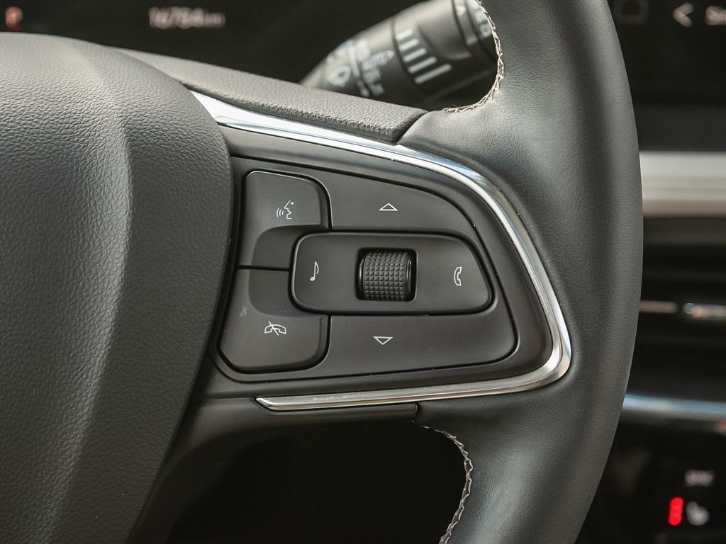 used 2025 Buick Encore GX car, priced at $33,597