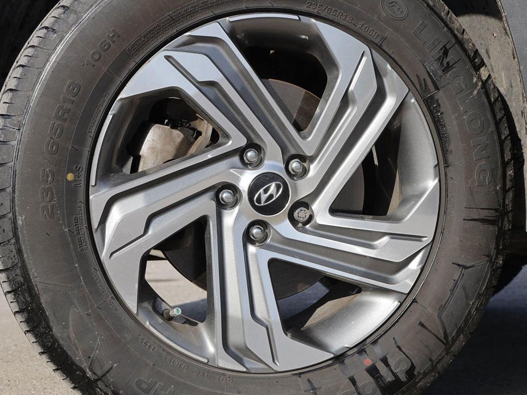 used 2022 Hyundai Santa Fe car, priced at $23,099