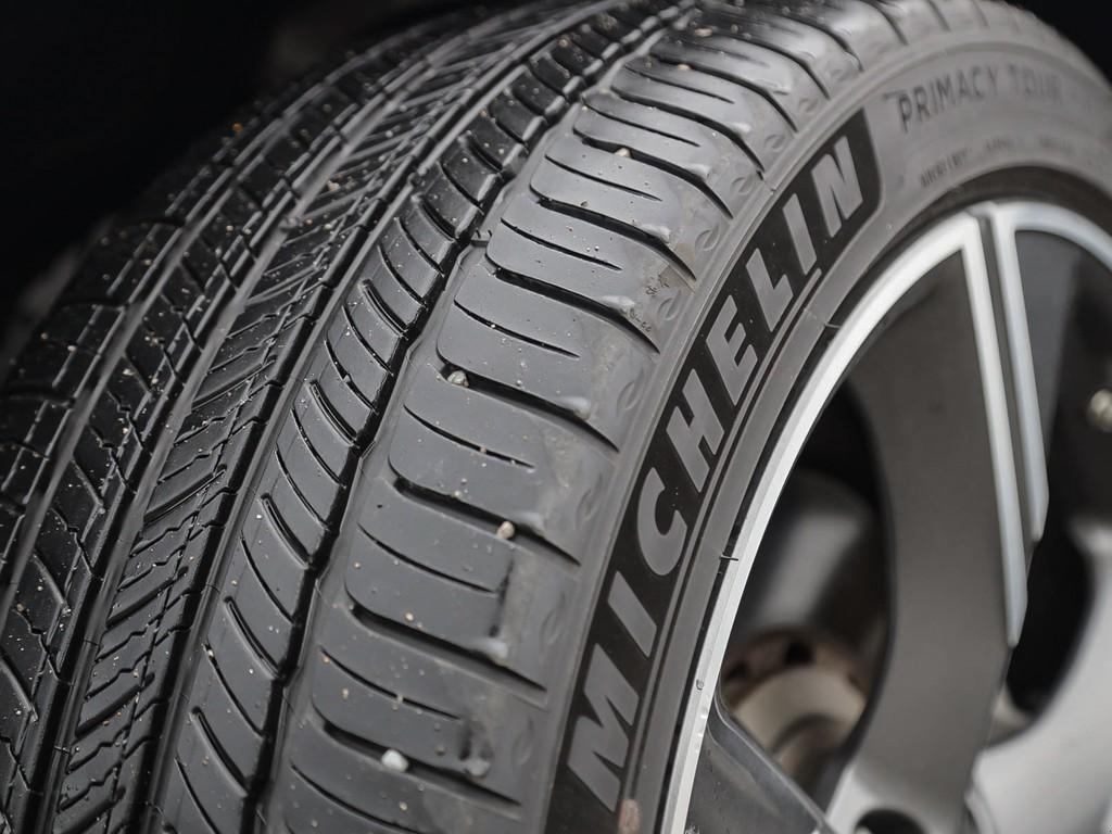 used 2026 Genesis GV80 car, priced at $95,449