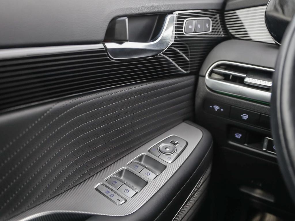 used 2024 Hyundai Palisade car, priced at $52,097