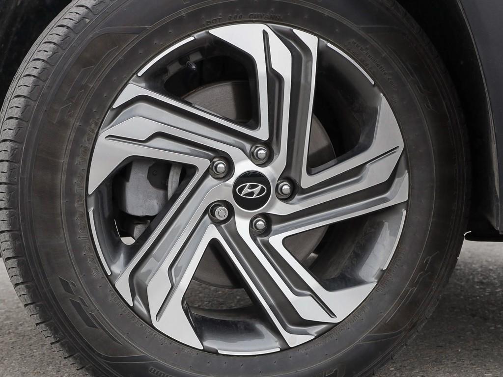 used 2023 Hyundai Santa Fe car, priced at $39,597