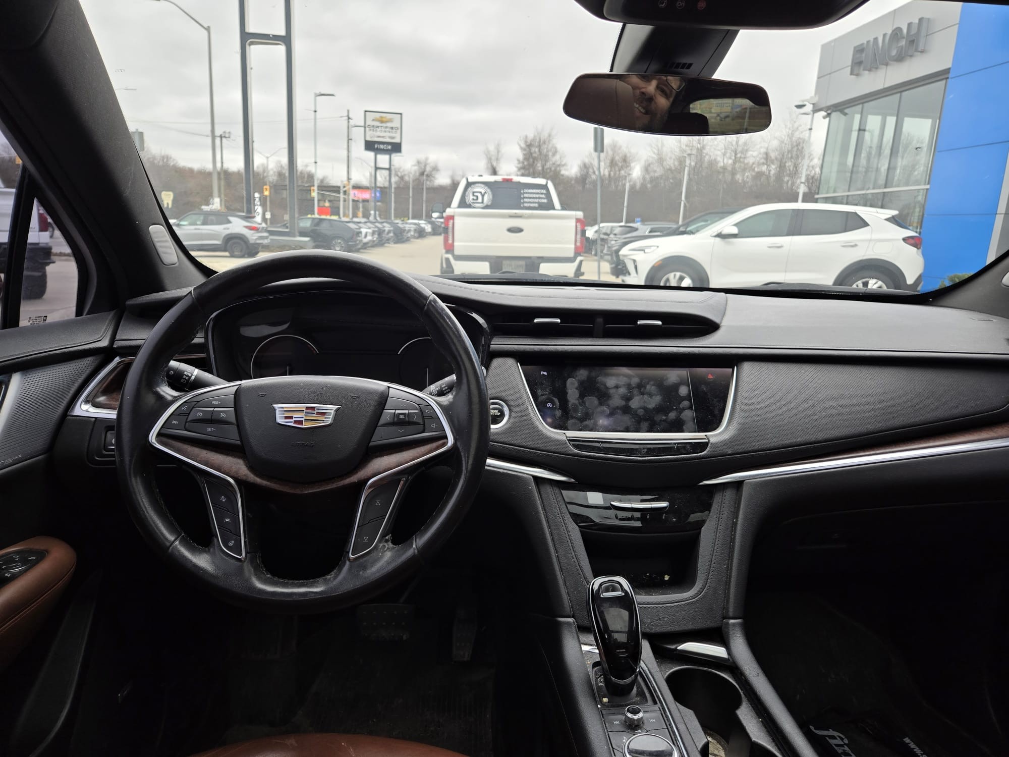 used 2020 Cadillac XT5 car, priced at $6,500