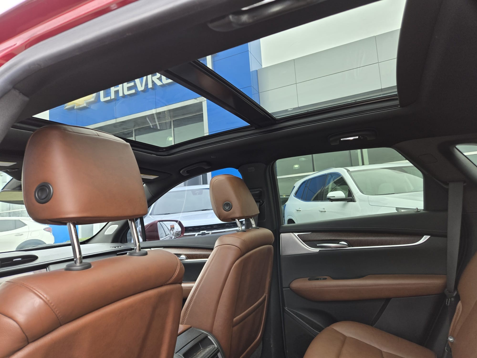 used 2020 Cadillac XT5 car, priced at $6,500