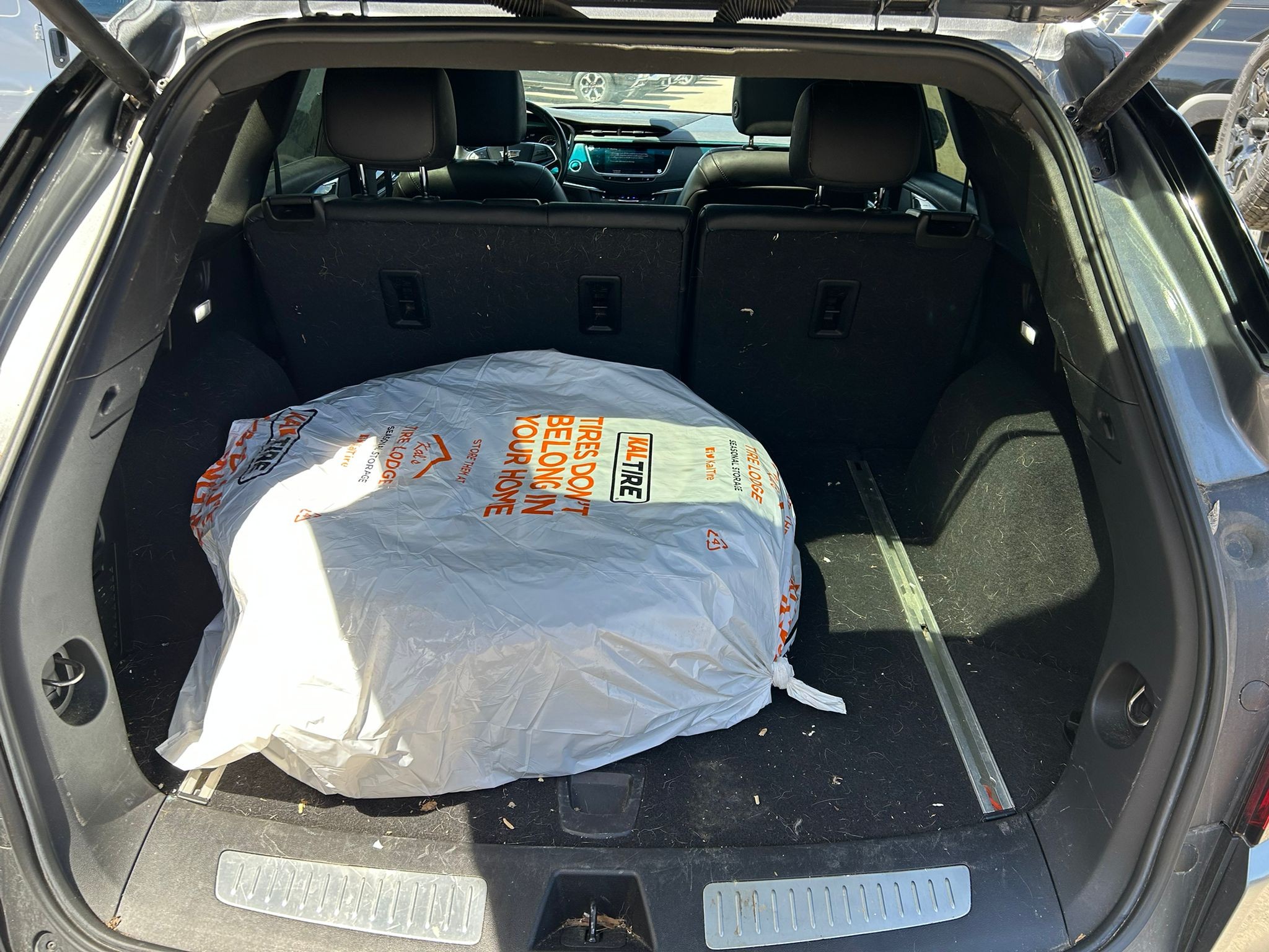 used 2021 Cadillac XT5 car, priced at $29,500
