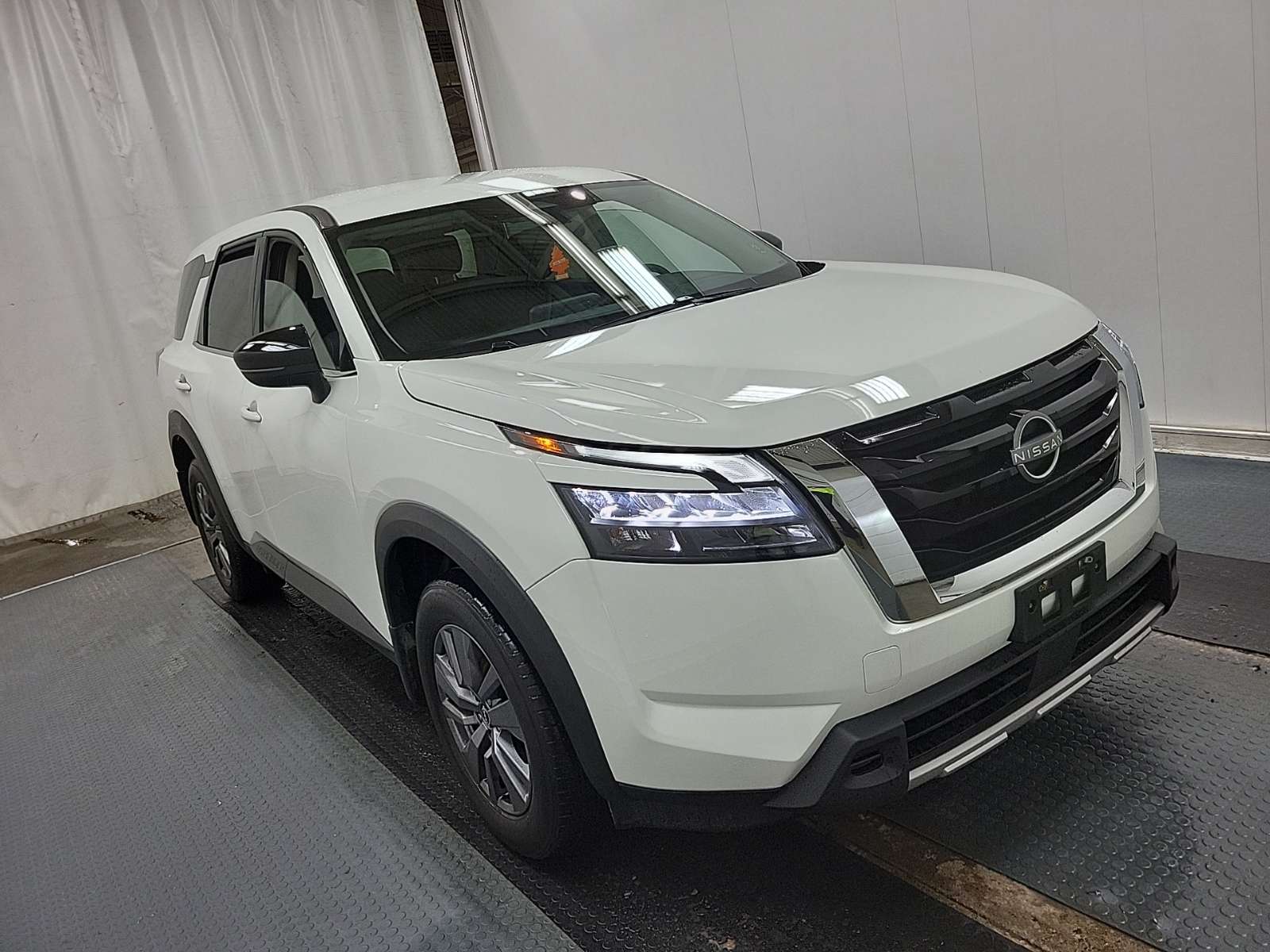 2024 Nissan Pathfinder S 4WD