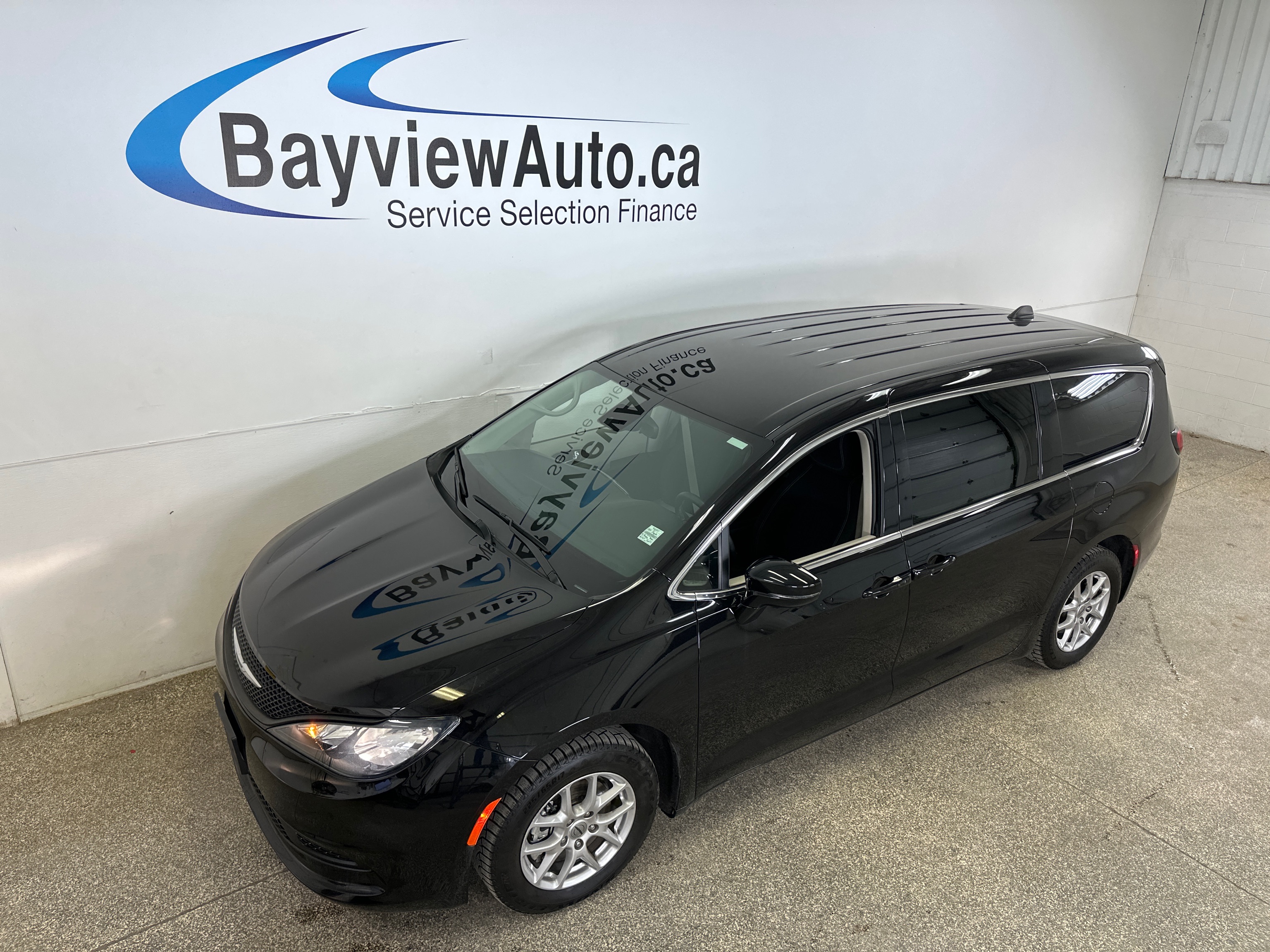 Chrysler Grand Caravan SXT FWD 2024