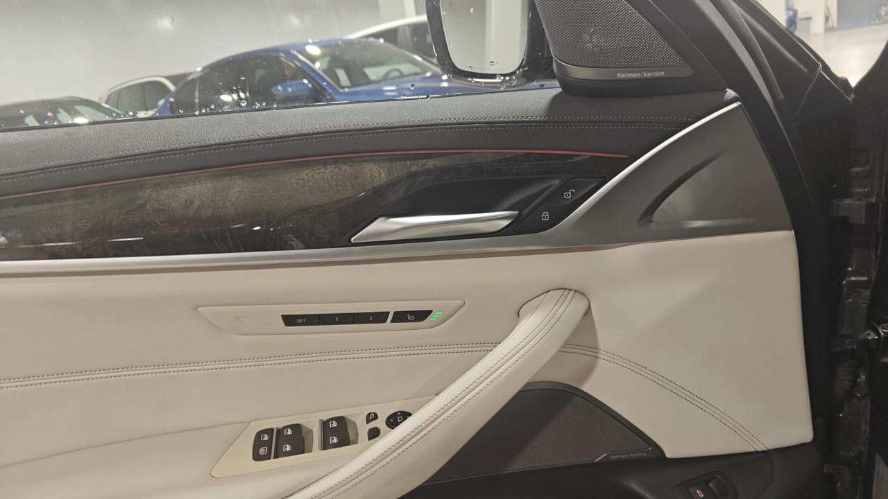 2021 BMW 540i xDrive, 多伦多, 全款车