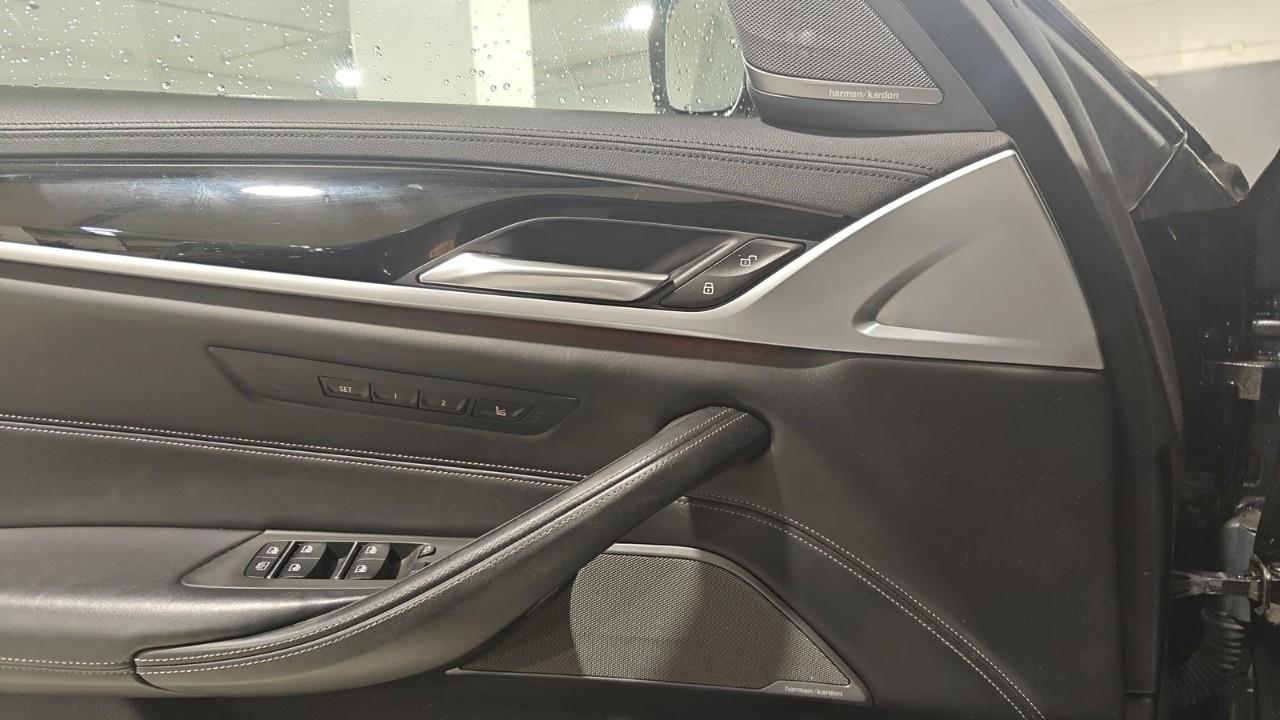 used 2019 BMW M550 car, priced at $42,872