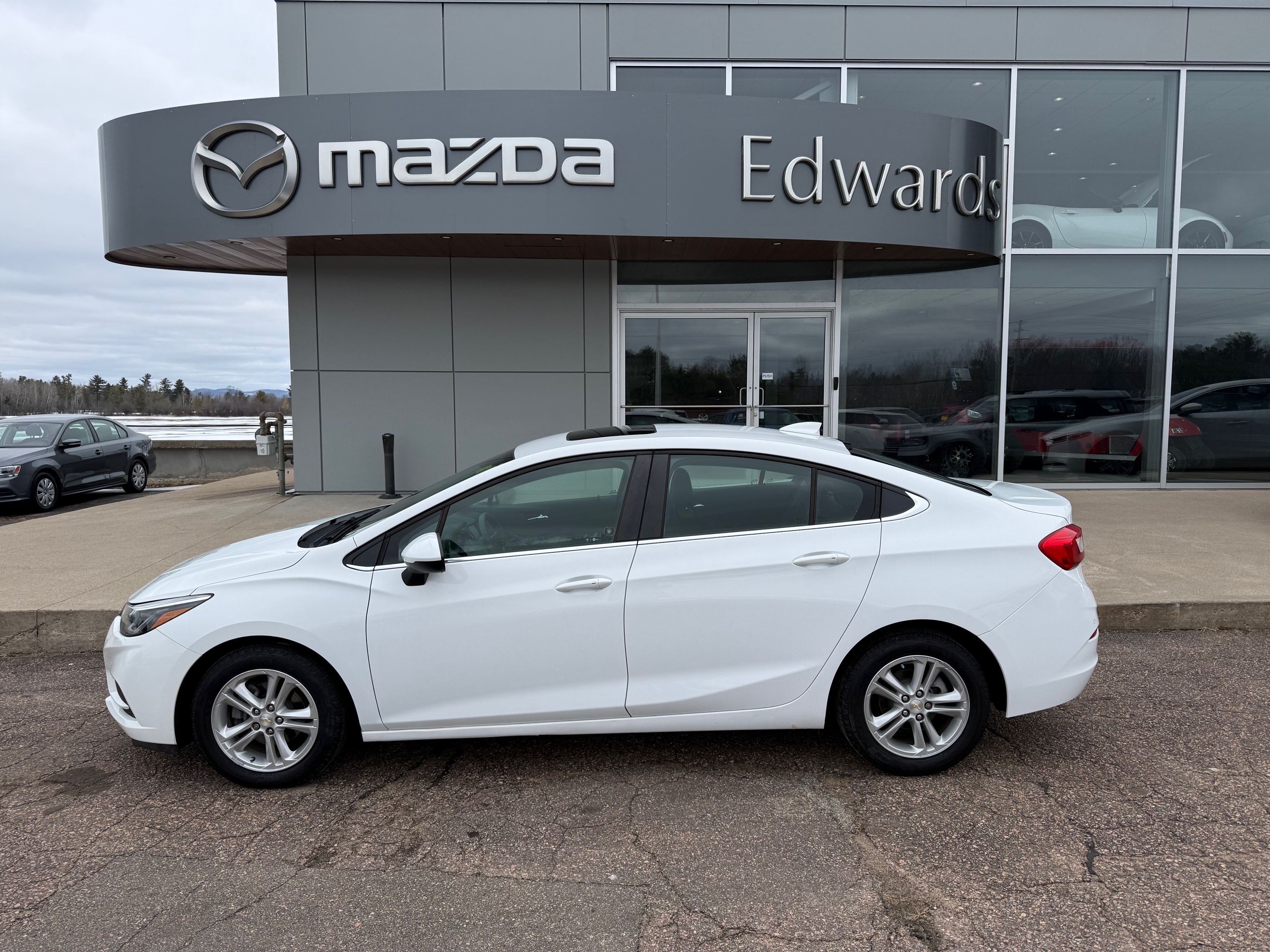 2016 Chevrolet Cruze LT Sedan FWD