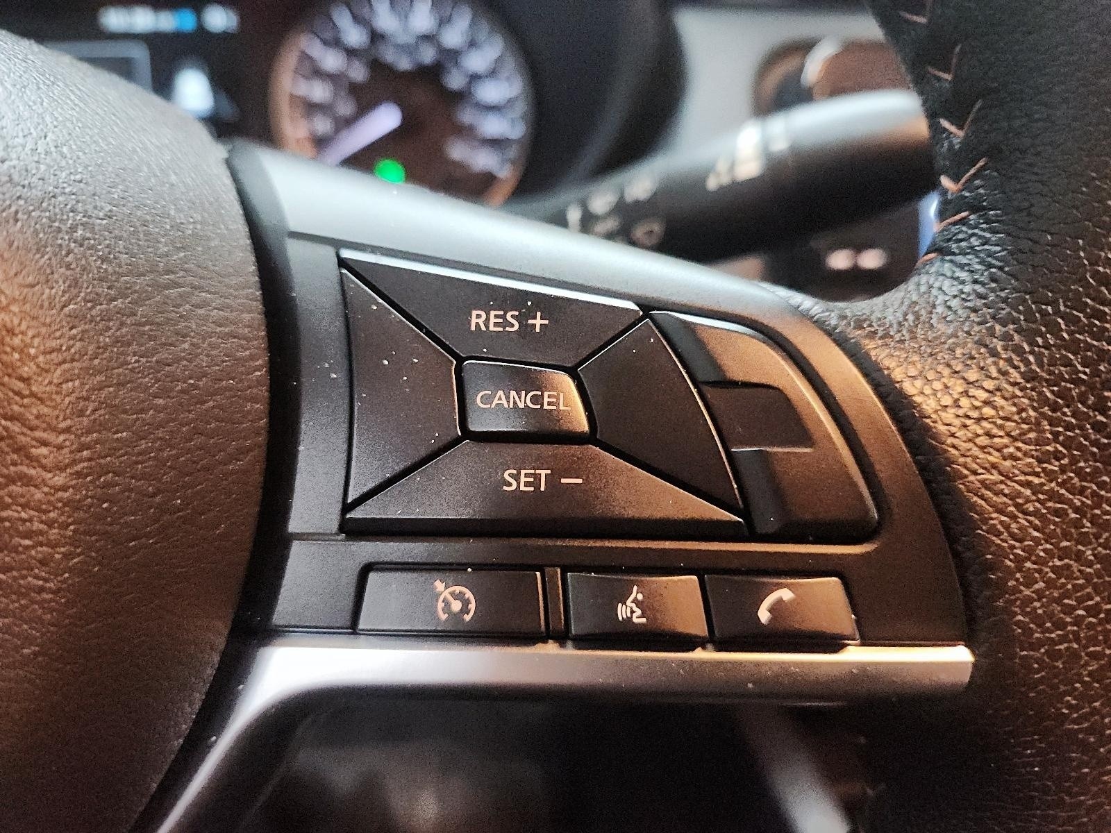 2024 Nissan Versa SR