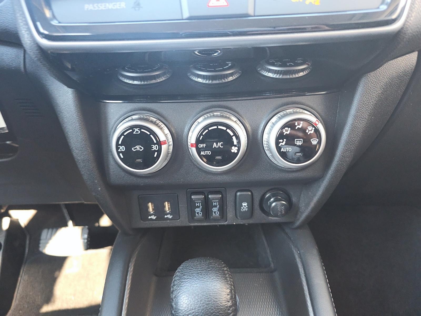 2023 Mitsubishi RVR SE