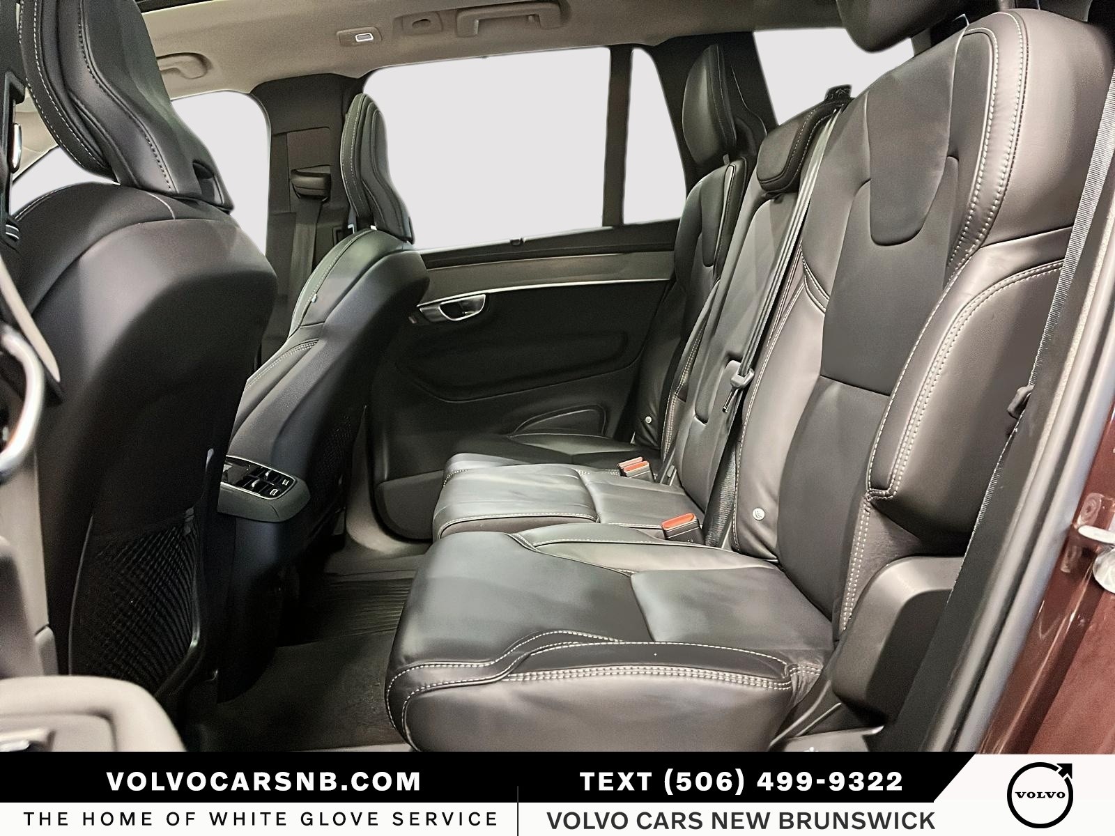 2026 Volvo XC90 B6 Ultra Dark Theme