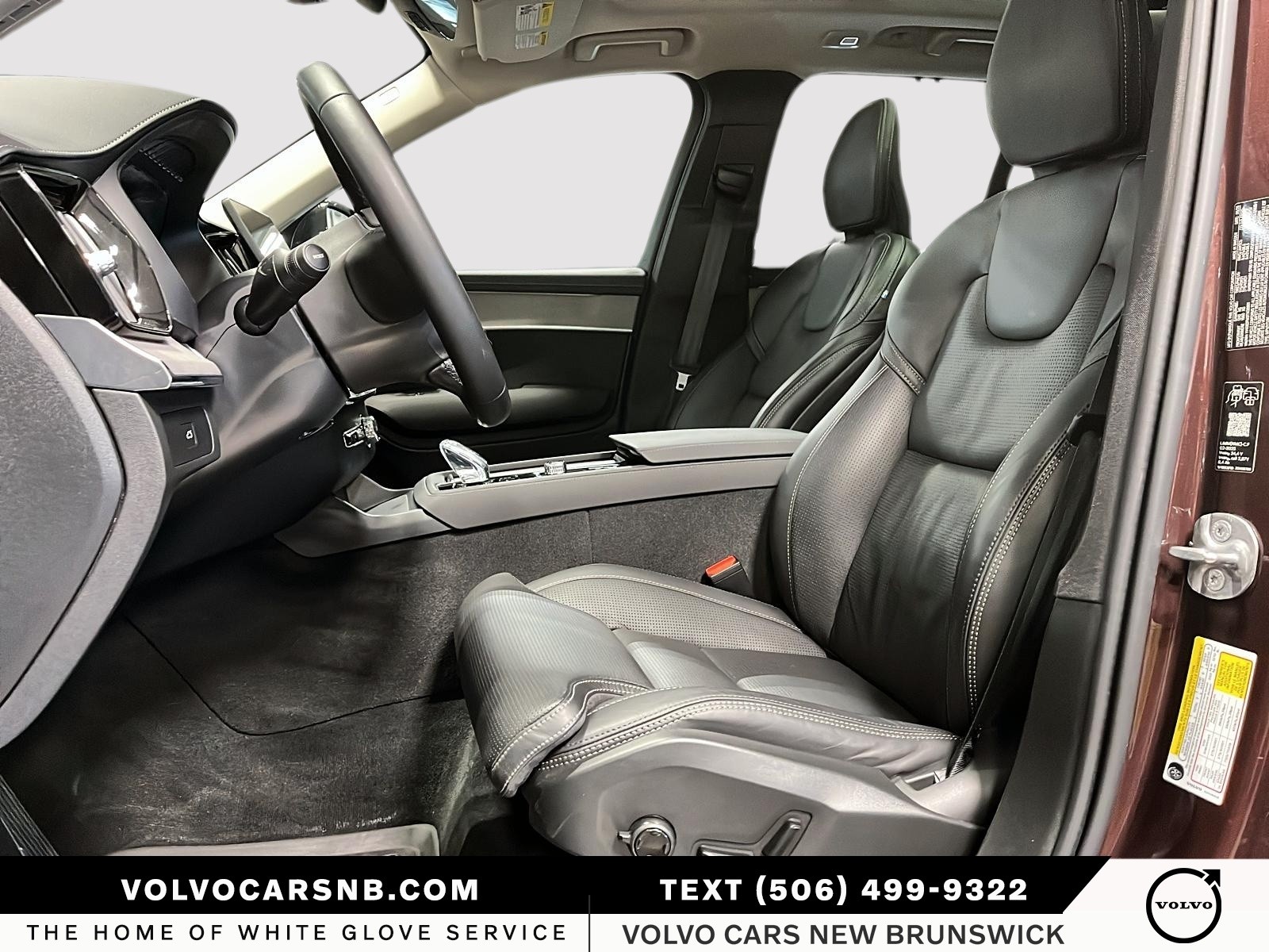 2026 Volvo XC90 B6 Ultra Dark Theme