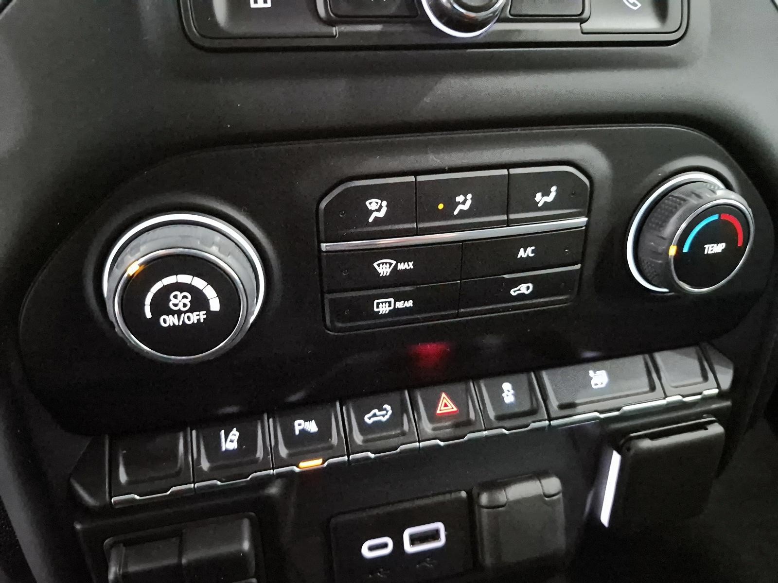 2024 Chevrolet Silverado 2500HD Custom