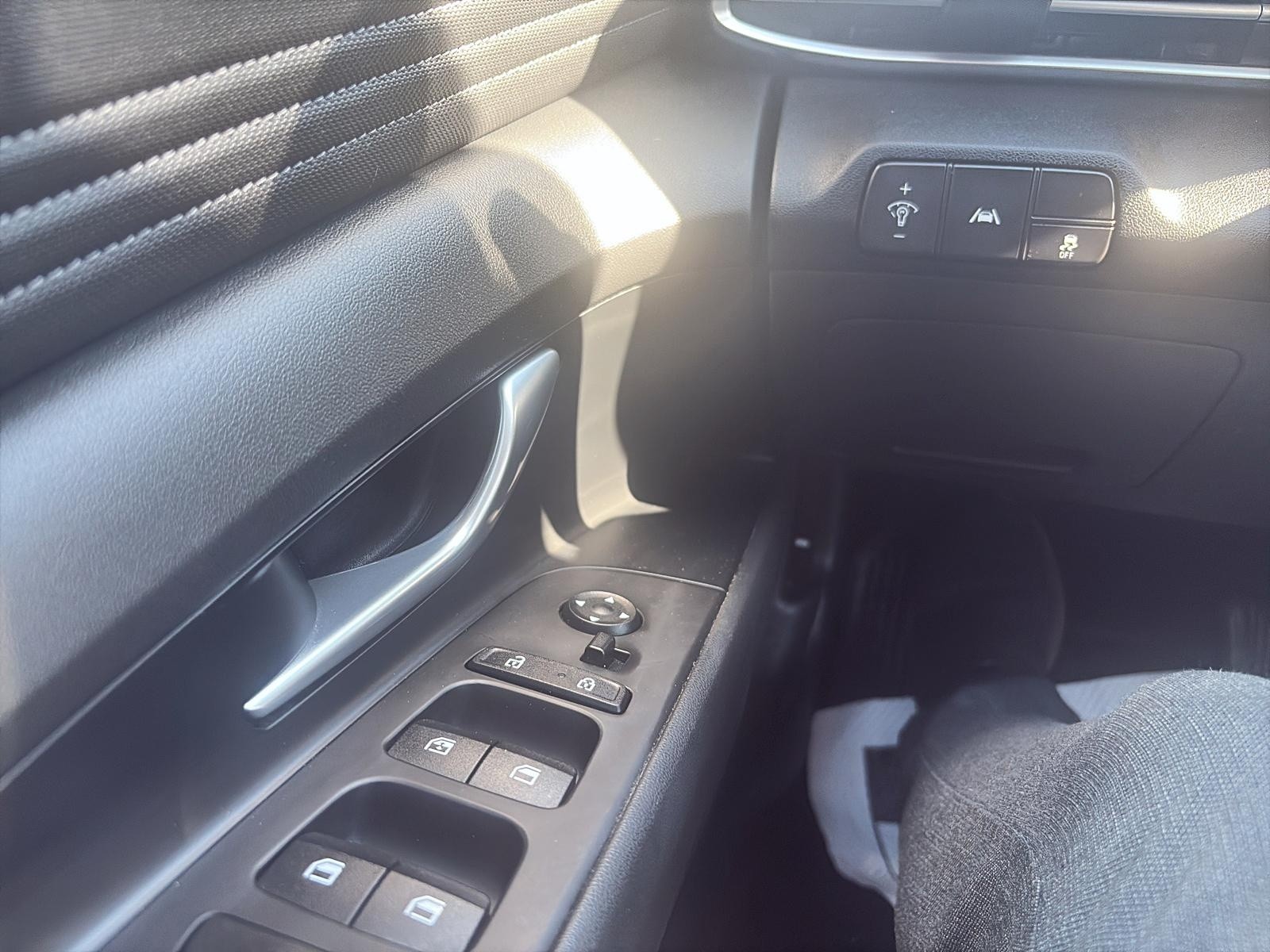 2022 Hyundai Elantra Preferred