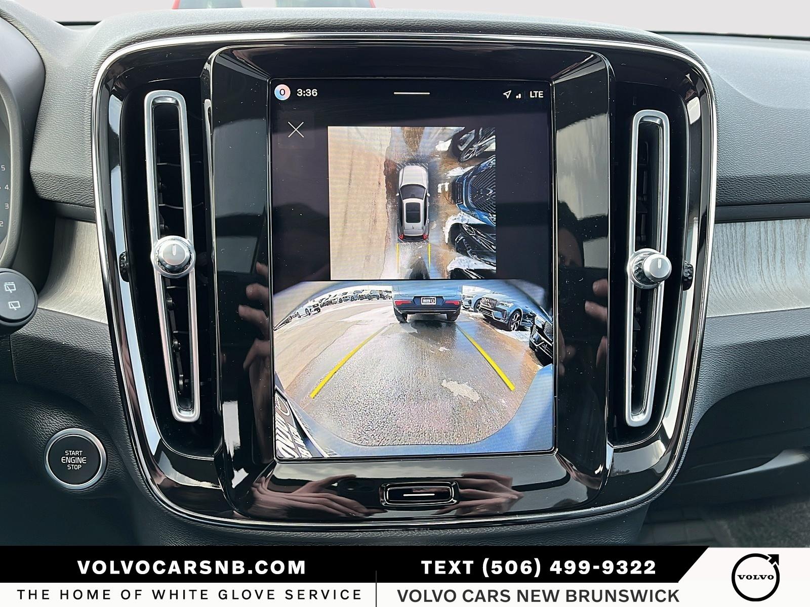 2026 Volvo XC40 B5 Plus Dark Theme