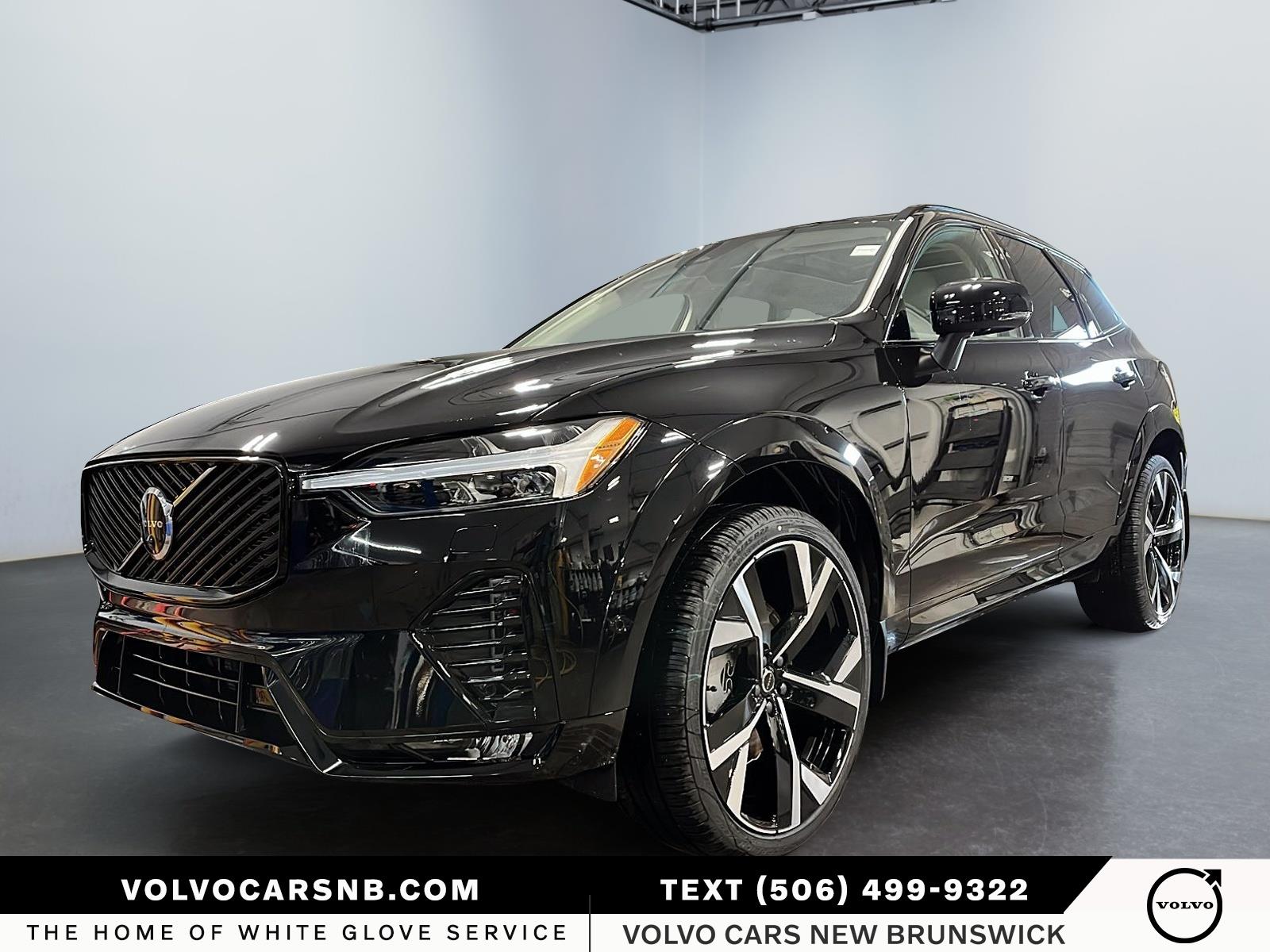 2026 Volvo XC60  B5 Ultra Dark Theme