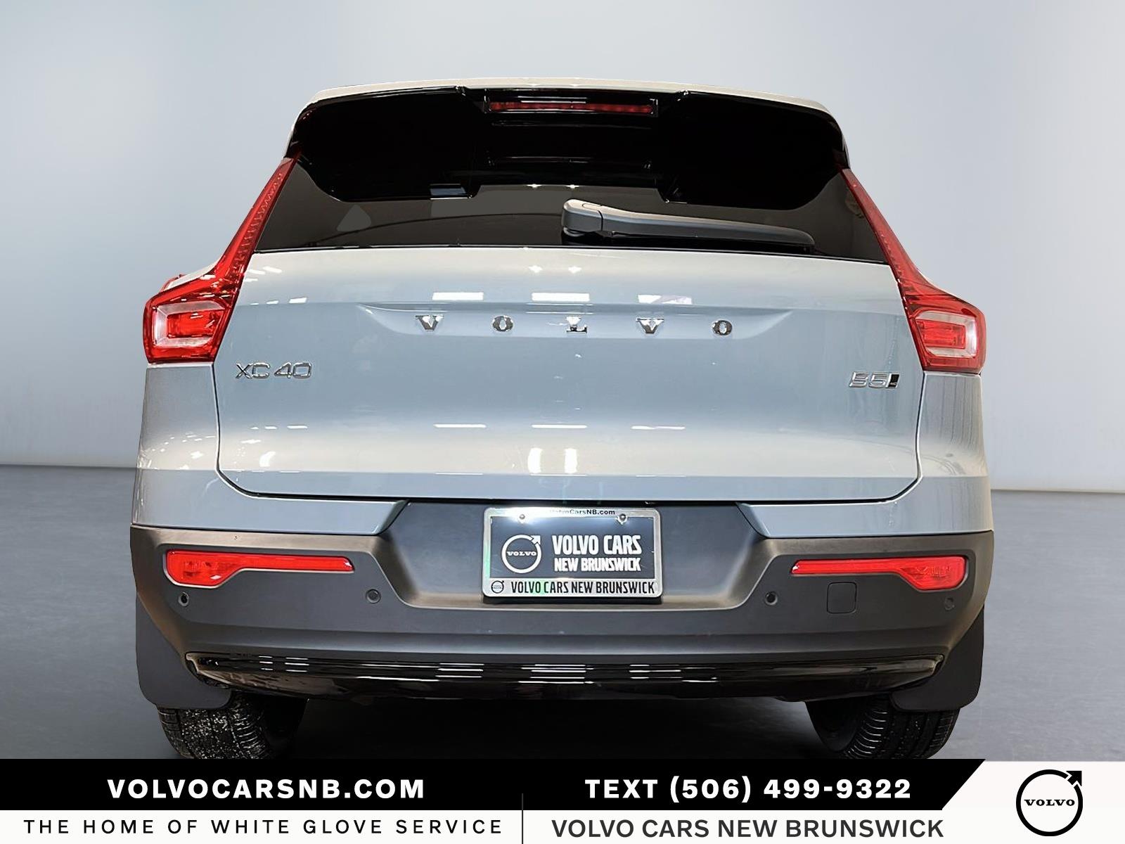 2026 Volvo XC40 B5 Ultra Dark Theme