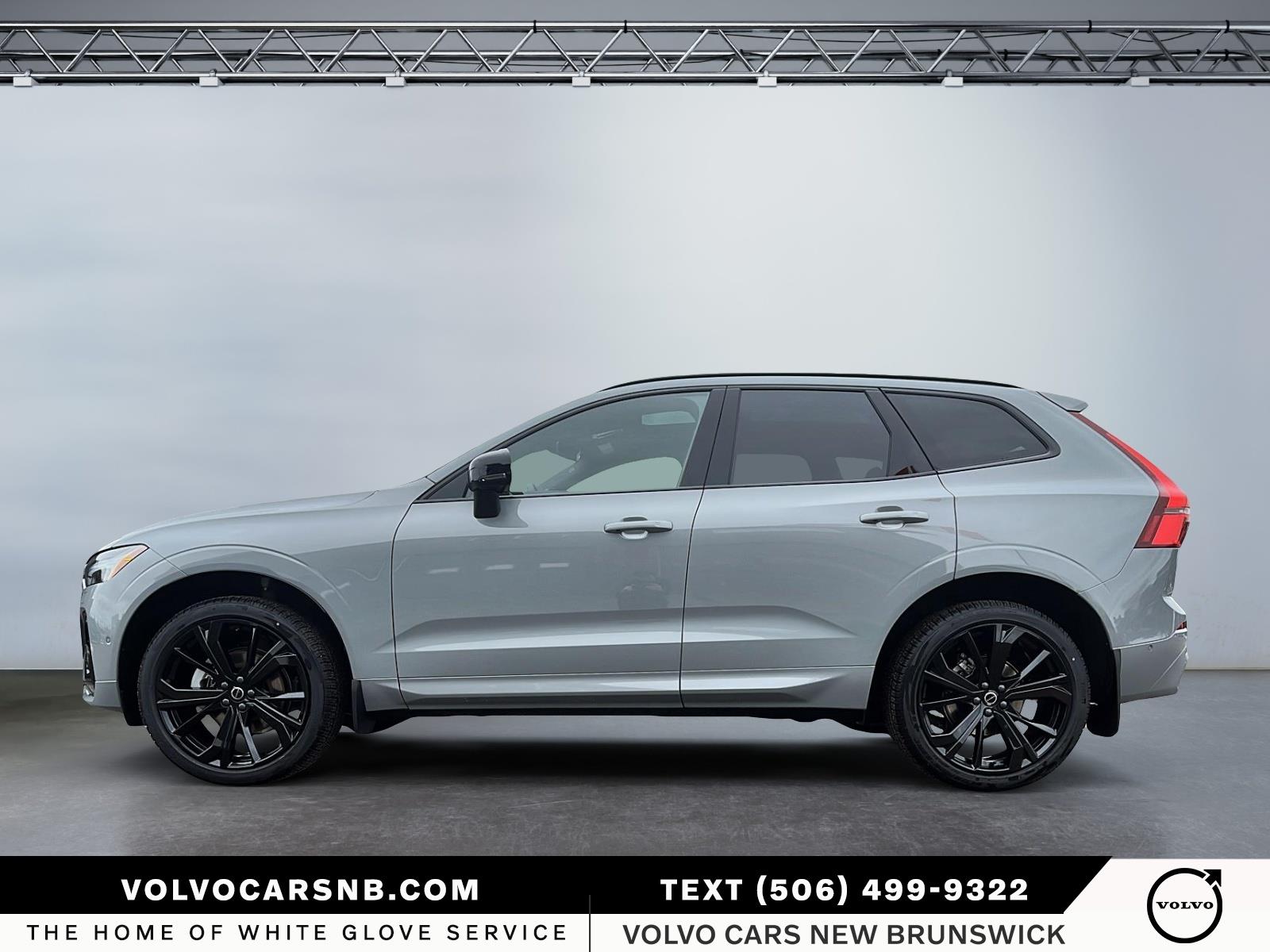 2026 Volvo XC60 B5 Ultra Black Edition