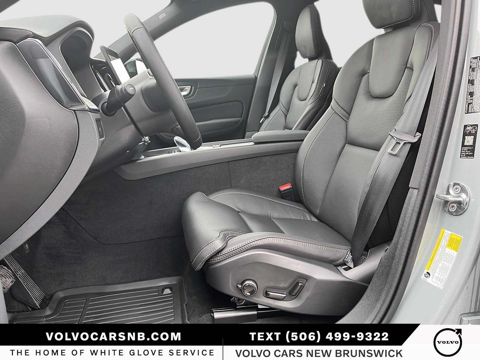 2026 Volvo XC60 B5 Ultra Black Edition