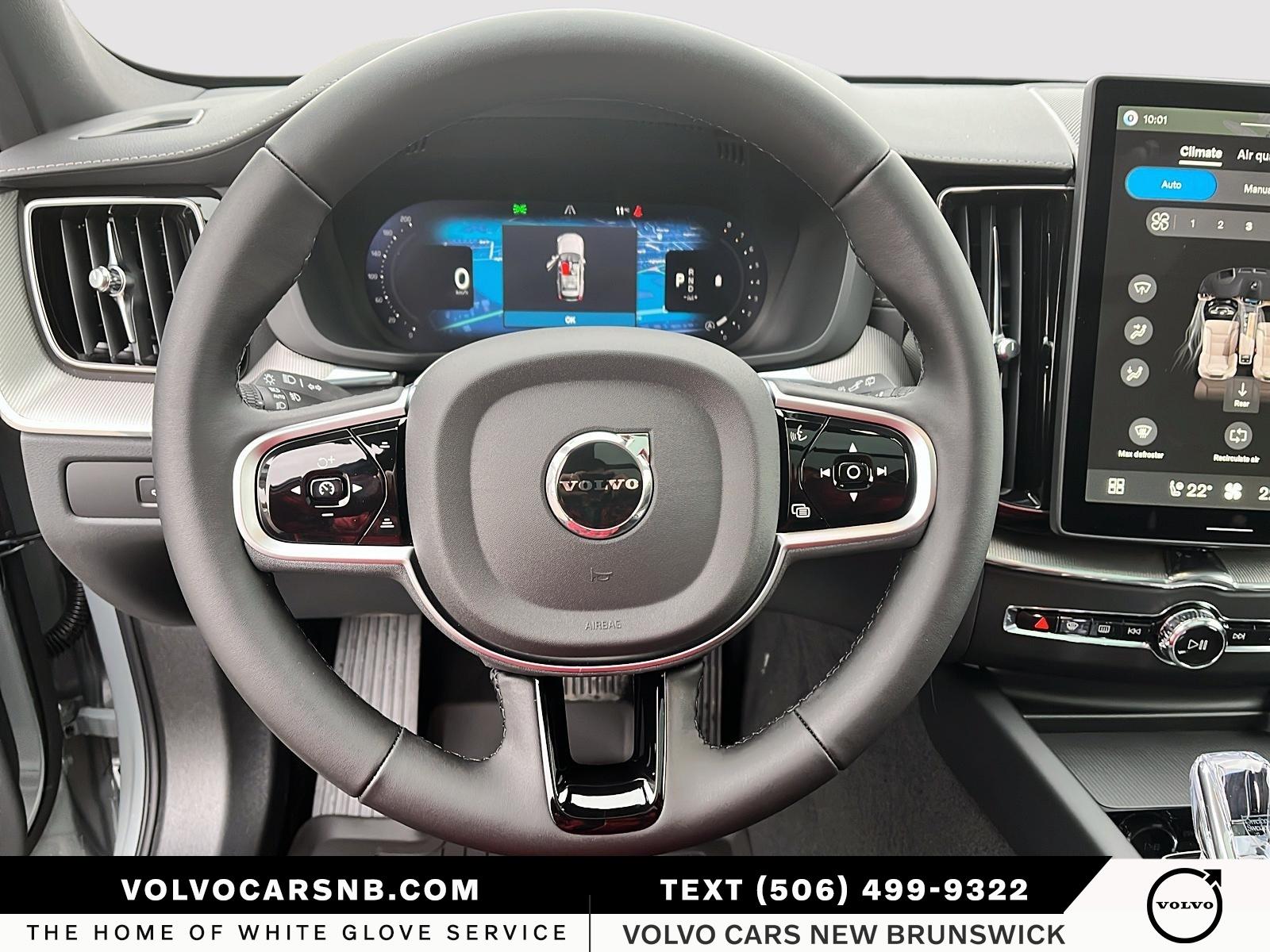 2026 Volvo XC60 B5 Ultra Black Edition