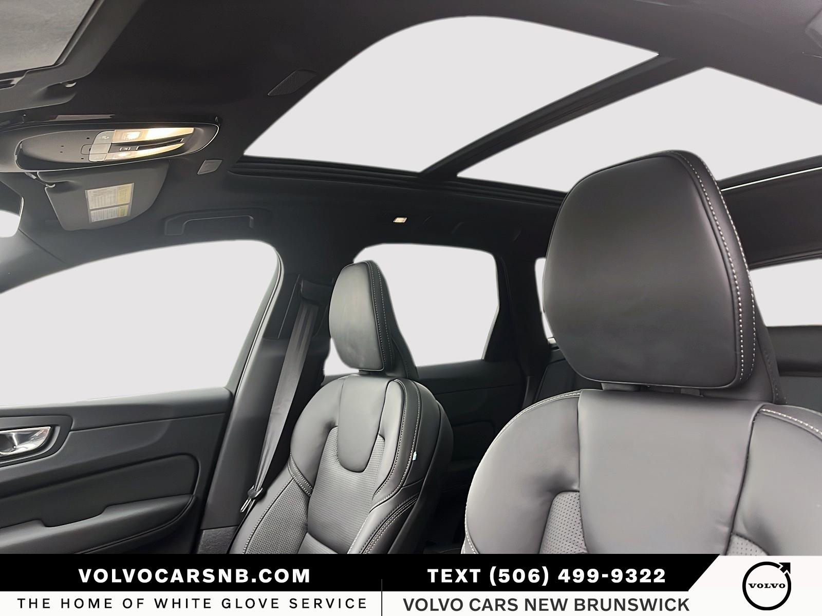 2026 Volvo XC60 B5 Ultra Black Edition