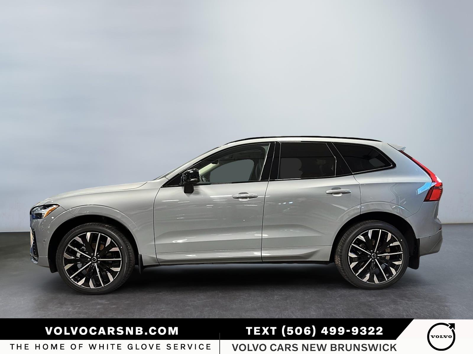 2026 Volvo XC60 B5 Ultra Dark Theme