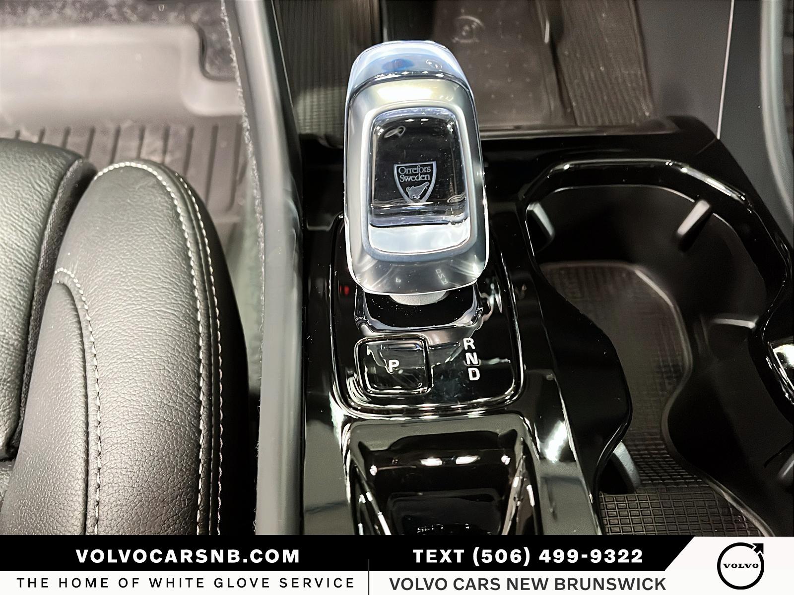 2026 Volvo XC40 B5 Plus Dark Theme