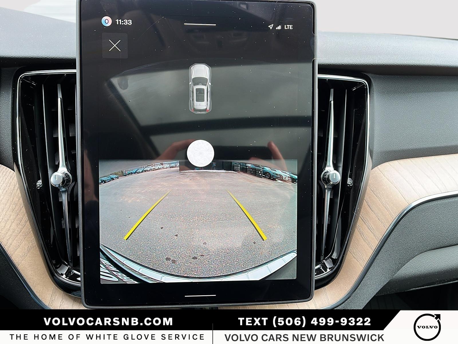 2026 Volvo XC60 B5 Core Dark Theme