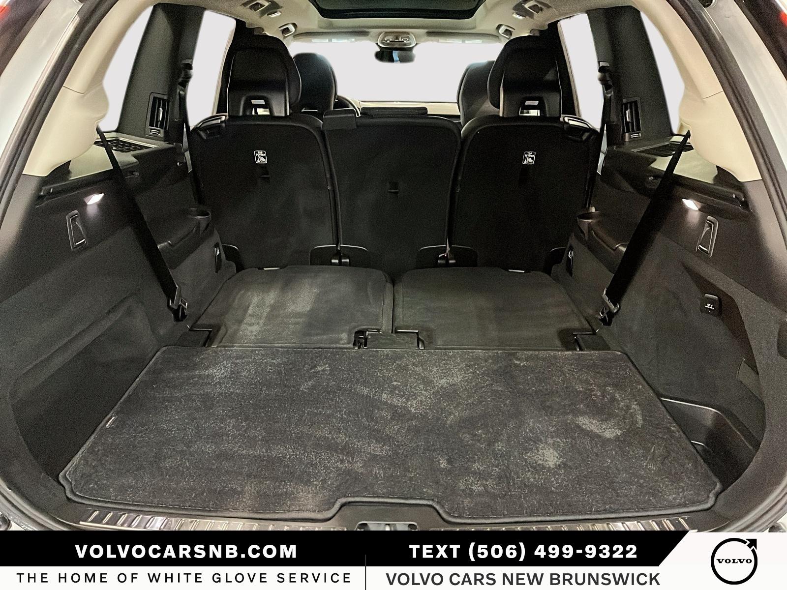 2026 Volvo XC90 B6 Ultra Bright Theme