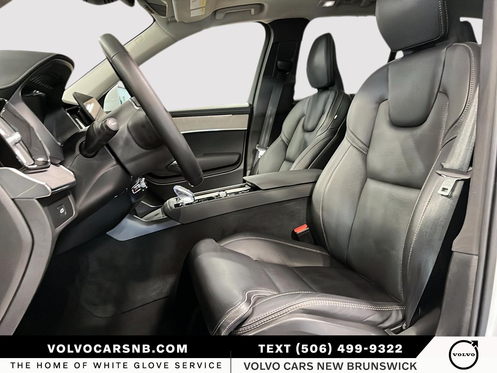 2026 Volvo XC90 B6 Ultra Bright Theme